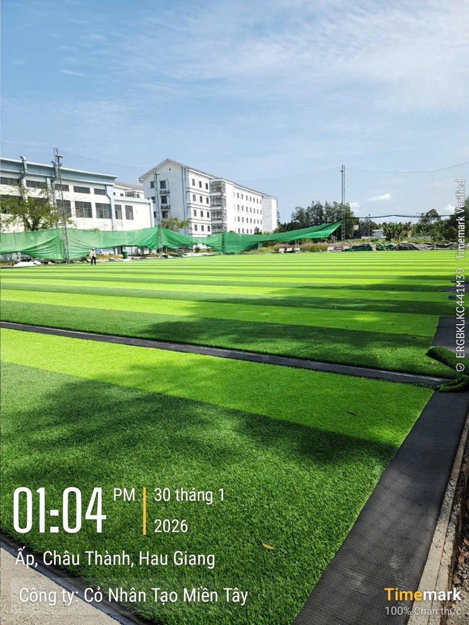 Sân bóng cỏ nhân tạo Hậu Giang